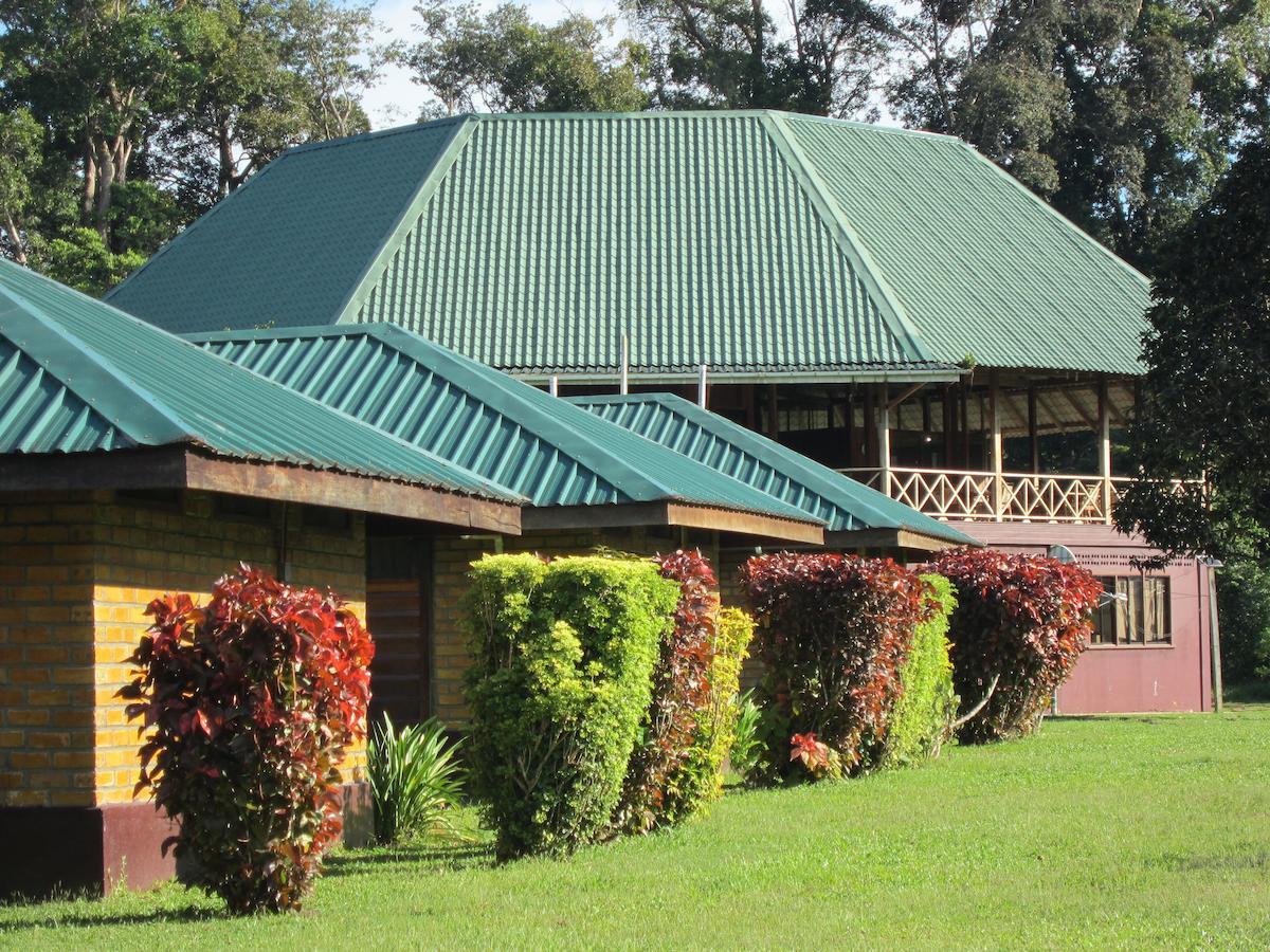 Iwokrama River Lodge Makari Екстериор снимка