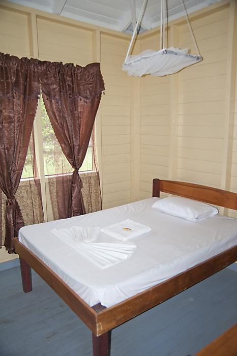 Iwokrama River Lodge Makari Стая снимка